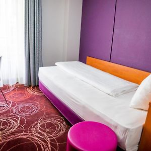 Standard Room with 1 Single Bed